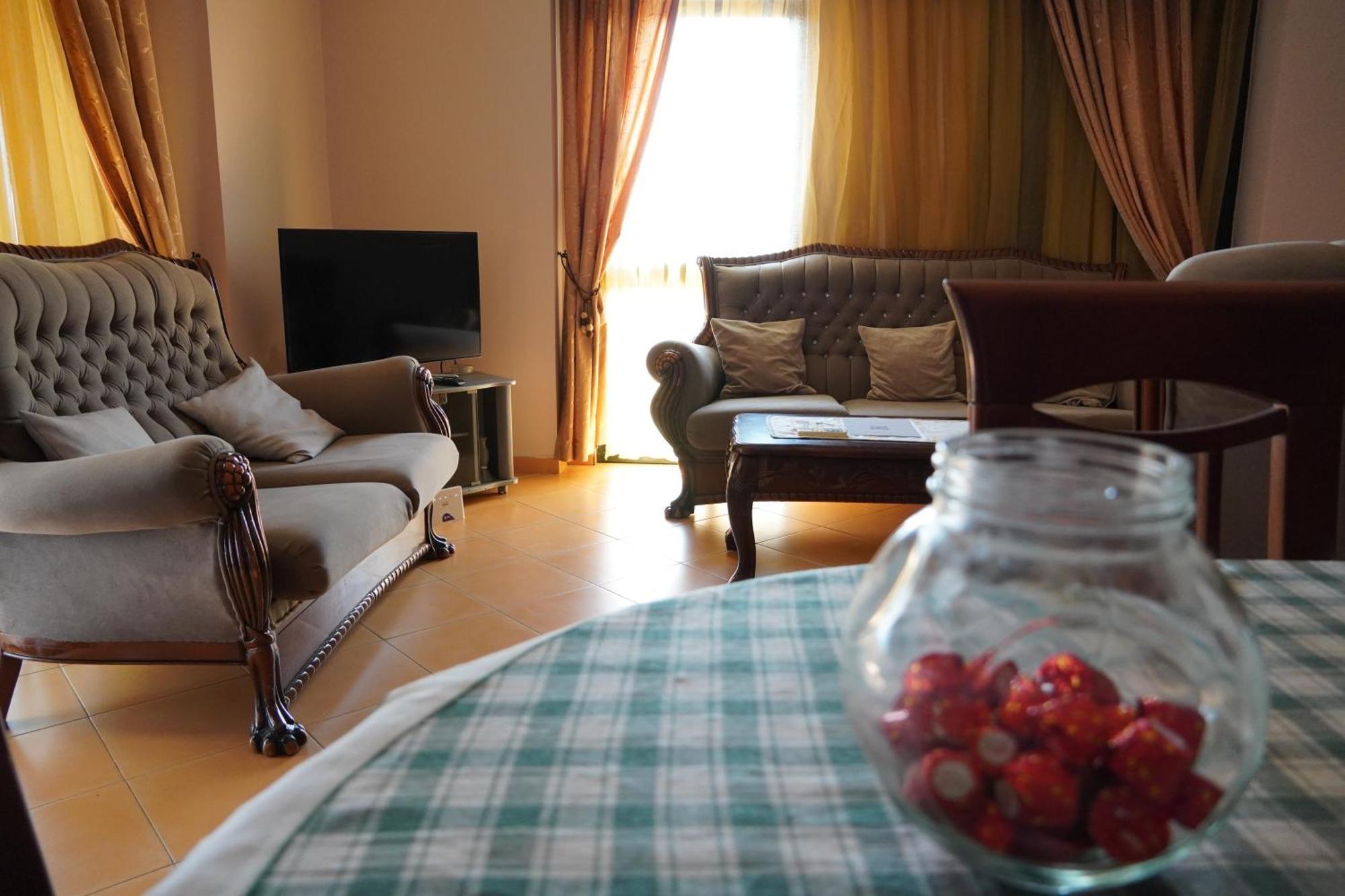 Panoramic Apartment Тирана Екстериор снимка